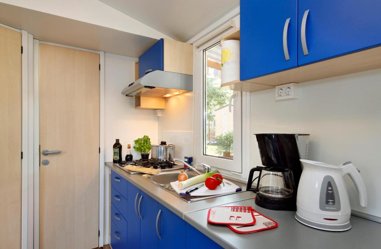 Albatross Mobile Homes On Valamar Camping Lanterna Tar-Vabriga Exterior photo